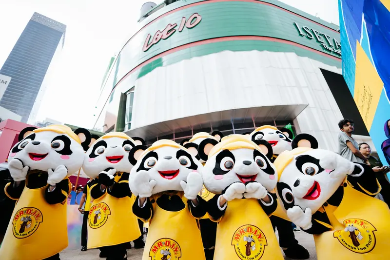 PANDAi mascots outside Lot 10 during the Kuala Lumpur leg, 1 August 2026
