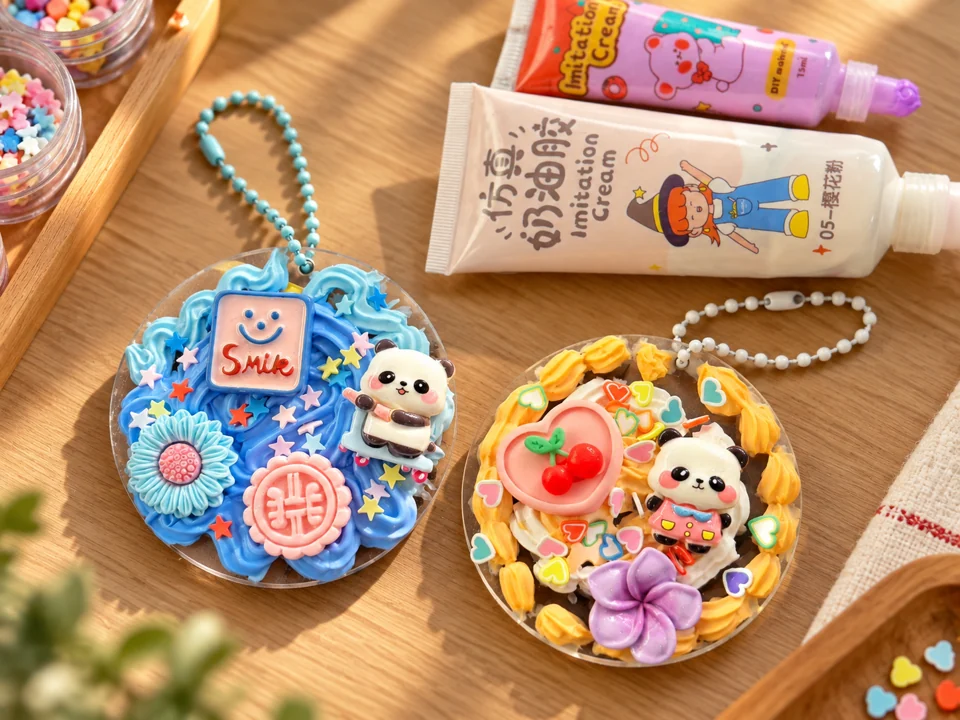 Charm keychains workshop creation